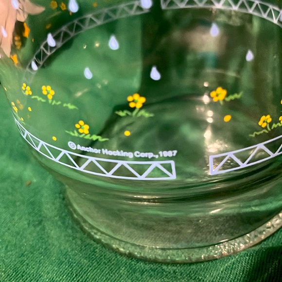 Vintage Anchor Hocking glass carafe - Picture 4 of 6